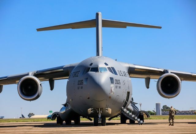 Imagem da noticia Governo brasileiro recebe novo voo com deportados dos EUA