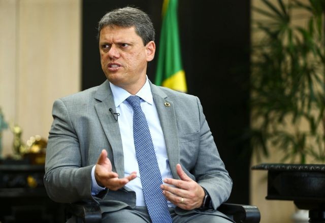 Imagem da noticia Tarcísio defende reflexão e maturidade política em negociação com EUA; Gleisi Hoffmann responde