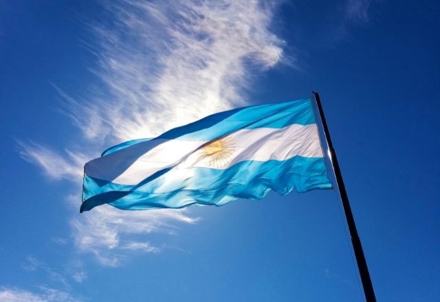 Imagem da noticia Oposição vence eleições legislativas em Buenos Aires