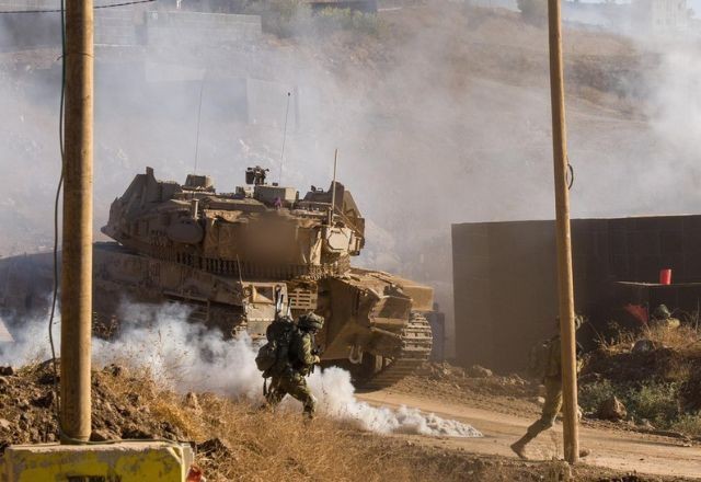 Imagem da noticia Israel ordena retirada imediata de palestinos da Cidade de Gaza para ofensiva militar