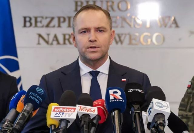 Imagem da noticia Polônia convoca Conselho de Segurança para avaliar resposta a incursão russa