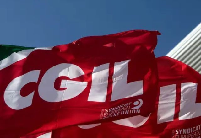 Imagem da noticia Itália convoca greve nesta sexta (3) em protesto a interceptação de navios humanitários por Israel