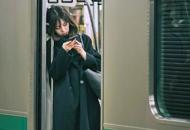 Imagem da noticia Cidade japonesa sanciona lei que limita uso de celular a 2 horas diárias