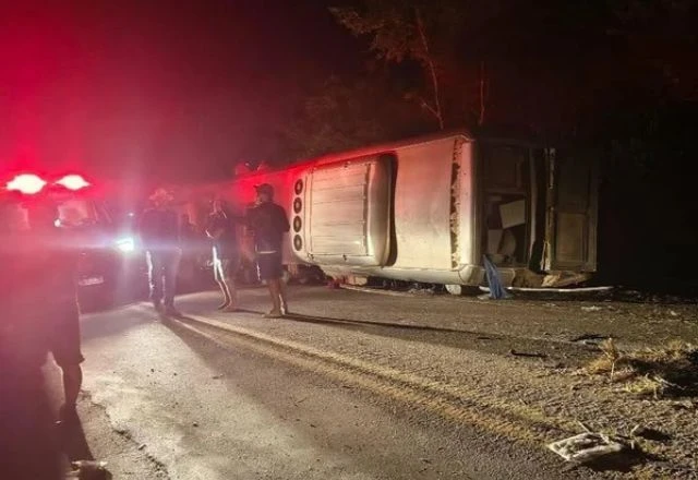 Imagem da noticia Acidente com ônibus deixa ao menos 15 mortos no Agreste de PE