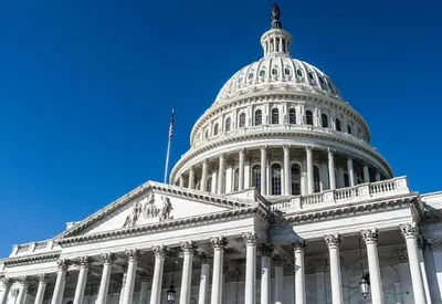 Senado dos EUA avança com projeto para encerrar ‘shutdown’ do governo Senado dos EUA avança com projeto para encerrar ‘shutdown’ do governo