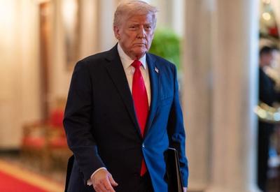 Trump assina acordo para encerrar "shutdown" do governo Trump assina acordo para encerrar "shutdown" do governo