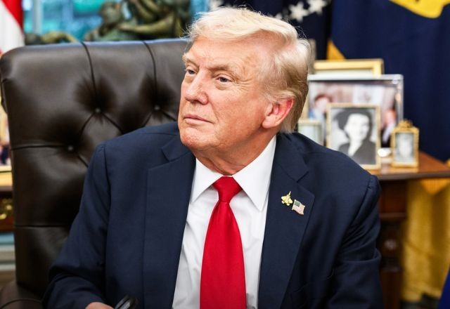 Imagem da noticia Trump sugere possível diálogo com Maduro em meio a tensão no Caribe