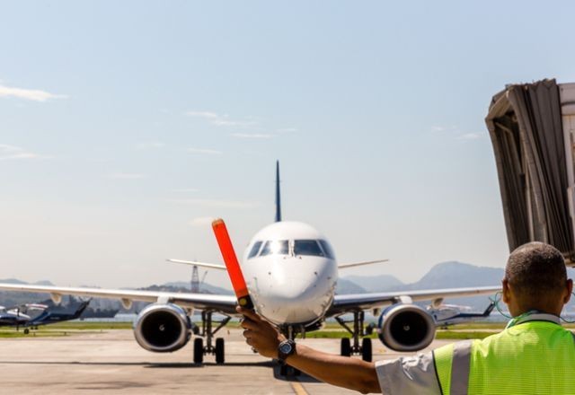 Imagem da noticia França endurece regras para passageiros indisciplinados com multas de até R$ 124 mil