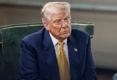 Trump condena ataque em Washington e diz que agressor "pagará preço muito alto" Trump condena ataque em Washington e diz que agressor "pagará preço muito alto"