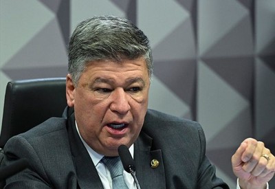 Presidente da CPMI do INSS diz que votará convocação de filho de Lula Presidente da CPMI do INSS diz que votará convocação de filho de Lula