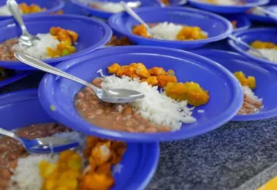 Almoço nas férias: SP anuncia merenda para alunos da rede estadual em janeiro Almoço nas férias: SP anuncia merenda para alunos da rede estadual em janeiro