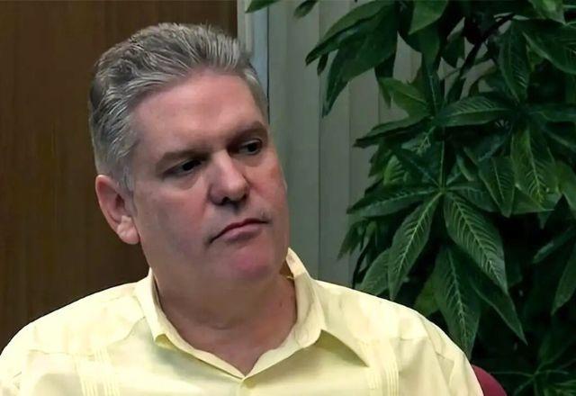 Ex-ministro da Economia de Cuba é condenado à prisão perpétua em caso de espionagem Ex-ministro da Economia de Cuba é condenado à prisão perpétua em caso de espionagem