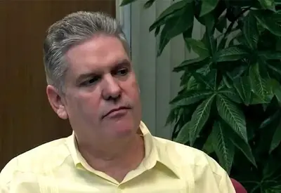 Ex-ministro da Economia de Cuba é condenado à prisão perpétua em caso de espionagem Ex-ministro da Economia de Cuba é condenado à prisão perpétua em caso de espionagem