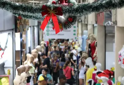 Varejo projeta maior Natal dos últimos 10 anos com faturamento de R$ 72 bilhões Varejo projeta maior Natal dos últimos 10 anos com faturamento de R$ 72 bilhões