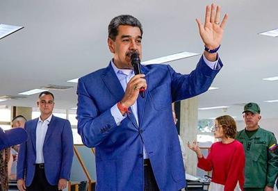 Venezuela classifica bloqueio a petroleiros anunciado por Trump como 'irracional' Venezuela classifica bloqueio a petroleiros anunciado por Trump como 'irracional'