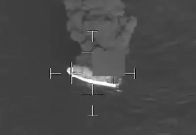 Imagem da noticia EUA fazem novo ataque a embarcação no Pacífico e matam 4 tripulantes