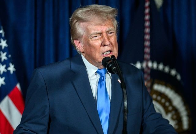 Imagem da noticia Trump defende conquistas econômicas apesar de crescente desaprovação