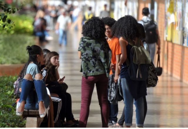 Imagem da noticia Governo divulga calendário de pagamentos do Pé-de-Meia 2026; veja datas