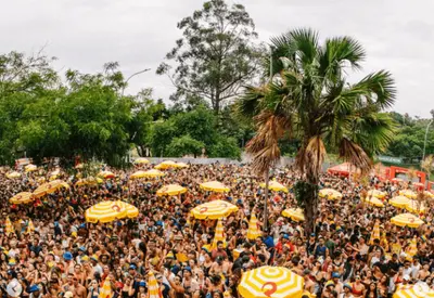 Jovem é esfaqueado na região do Parque Ibirapuera durante bloco de Gustavo Mioto Jovem é esfaqueado na região do Parque Ibirapuera durante bloco de Gustavo Mioto