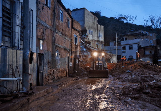 Imagem da noticia Governo de MG destina R$ 48,2 milhões para assistência à saúde de municípios atingidos por chuvas