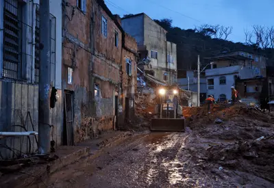 Governo de MG destina R$ 48,2 milhões para assistência à saúde de municípios atingidos por chuvas Governo de MG destina R$ 48,2 milhões para assistência à saúde de municípios atingidos por chuvas