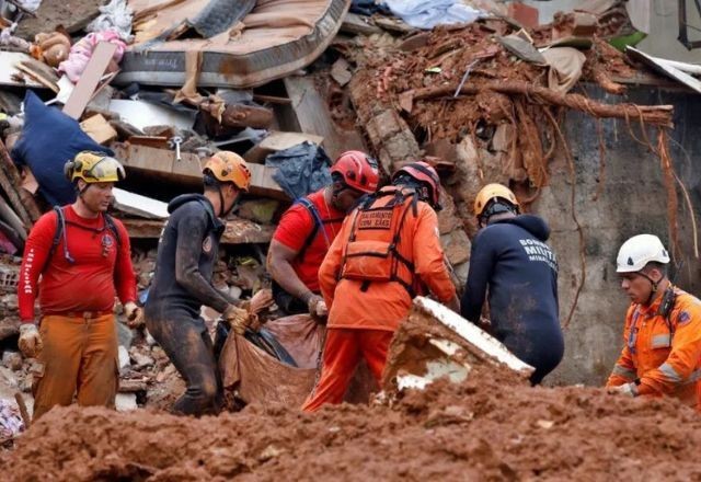 Imagem da noticia Número de mortos em decorrência das chuvas em Minas Gerais sobe para 62