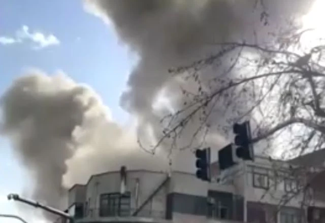 Imagem da noticia EUA e Israel lançam ataques coordenados contra o Irã