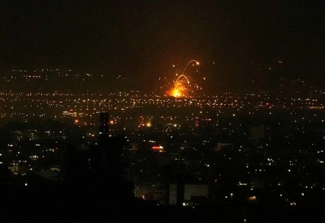 Imagem da noticia Hezbollah ataca Israel em resposta a operação contra Irã; Tel Aviv revida e atinge Líbano