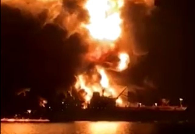 Imagem da noticia Irã intensifica ataques a petroleiros e explode duas embarcações no Golfo