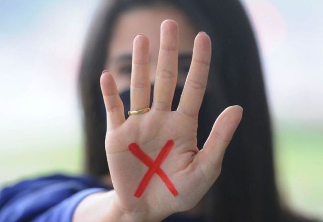 Imagem da noticia SP sanciona lei de combate à violência contra mulheres em universidades