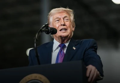 Trump diz que está considerando encerrar operações militares no Irã Trump diz que está considerando encerrar operações militares no Irã