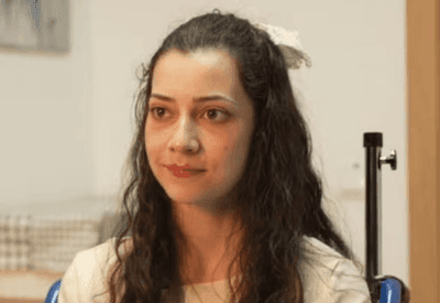 Espanhola paraplégica de 25 anos morre após eutanásia autorizada, diz jornal Espanhola paraplégica de 25 anos morre após eutanásia autorizada, diz jornal