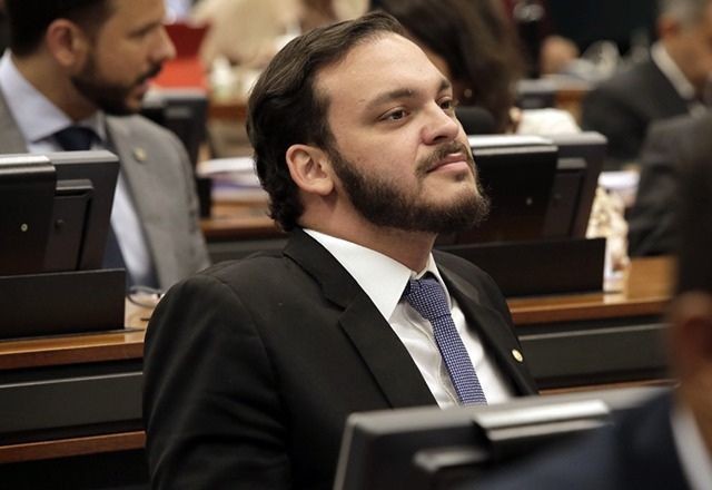 Imagem da noticia Ex-deputado federal é preso por suspeita de articular fuga de detentos na Bahia