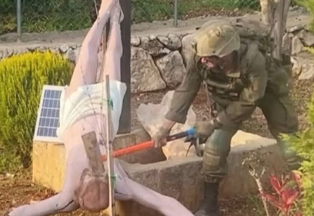 Imagem da noticia Israel pune soldados que danificaram estátua de Jesus no Líbano