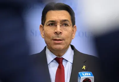 Cessar-fogo no Líbano “não é 100%”, diz embaixador de Israel Cessar-fogo no Líbano “não é 100%”, diz embaixador de Israel