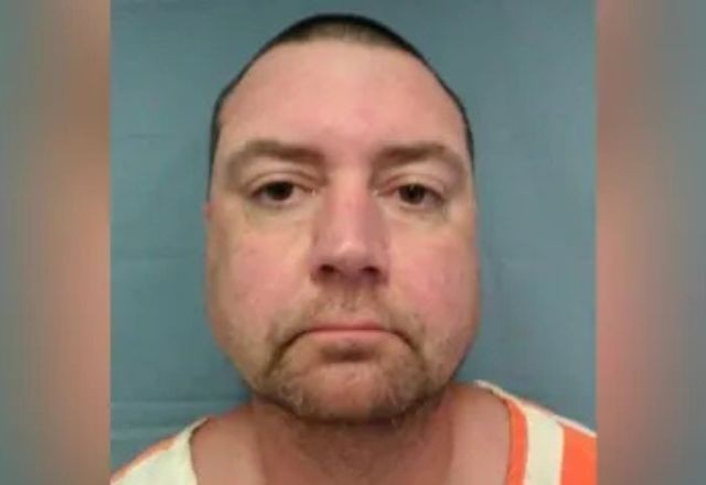 Imagem da noticia Ex-policial é preso por planejar ataque a tiros em festival nos EUA