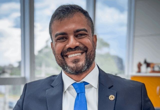 Imagem da noticia Secretário do governo é exonerado após prisão por violência doméstica