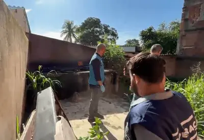 Polícia resgata dois idosos em situação de maus-tratos em asilo clandestino no Rio Polícia resgata dois idosos em situação de maus-tratos em asilo clandestino no Rio