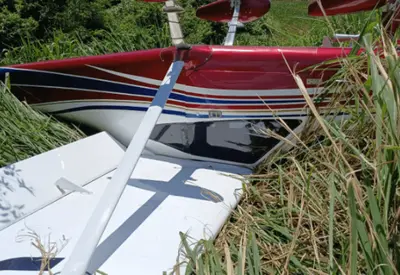 Avião faz pouso de emergência em SC após piloto detectar fumaça Avião faz pouso de emergência em SC após piloto detectar fumaça