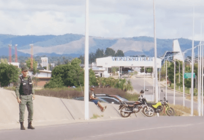 Fronteira do Brasil com a Venezuela amanhece esvaziada após captura de Nicolás Maduro Fronteira do Brasil com a Venezuela amanhece esvaziada após captura de Nicolás Maduro