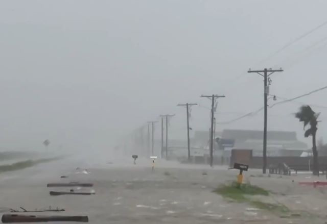 Imagem da noticia Beryl volta à categoria de furacão e chega ao Texas