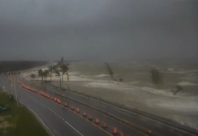 Imagem da noticia Ao vivo: furacão Milton atinge a Flórida com ventos acima de 200 km/h e causa estragos