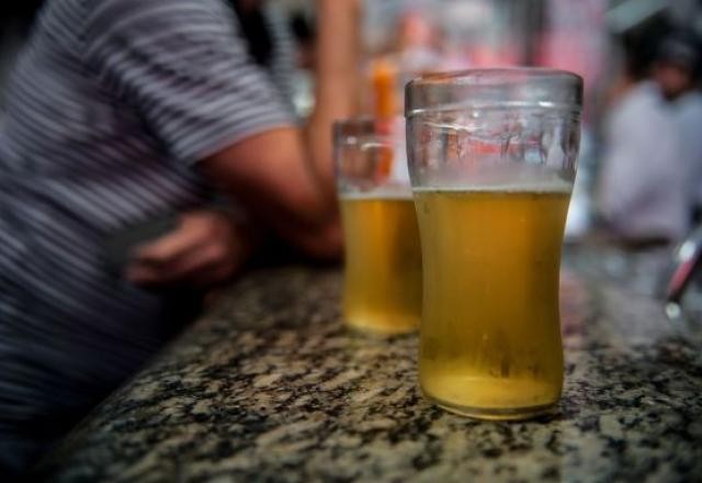 Imagem da noticia Para "conter violência", governo limita venda de bebidas em periferia do DF