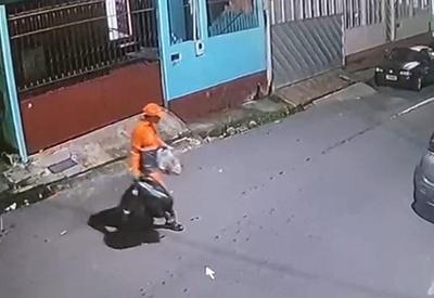 Gari morre durante tentativa de assalto enquanto trabalhava Gari morre durante tentativa de assalto enquanto trabalhava