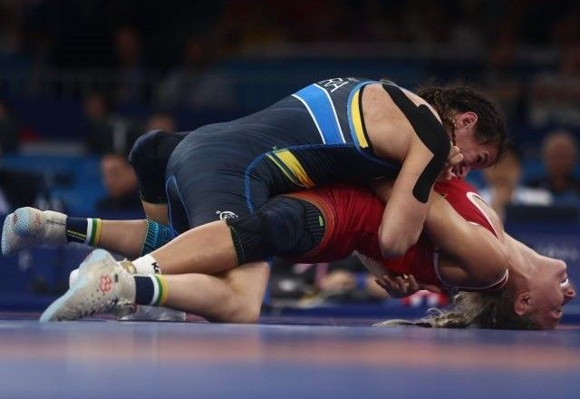 Imagem da noticia Giullia Penalber vence repescagem e disputa medalha de bronze no wrestling em Paris 2024