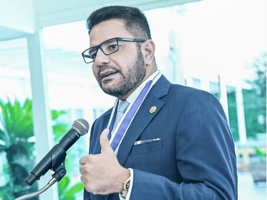 Imagem da noticia Governador do Acre vira réu no STJ por suposta prática de corrupção