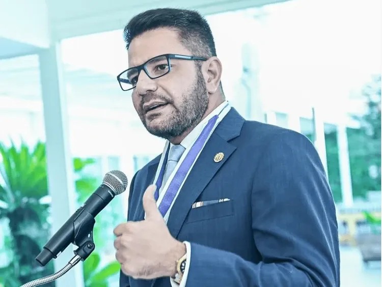 Imagem da noticia STJ condena ex-governador do Acre a 25 anos de prisão