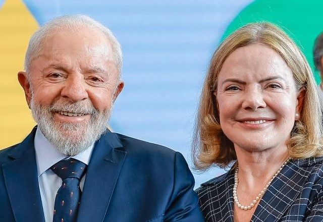 Imagem da noticia Gleisi defende Lula após fala sobre "mulher bonita" e critica bolsonaristas: "Canalhas"