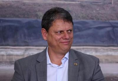 Tarcísio diz que irá a ato pró-Bolsonaro: 'Lealdade'