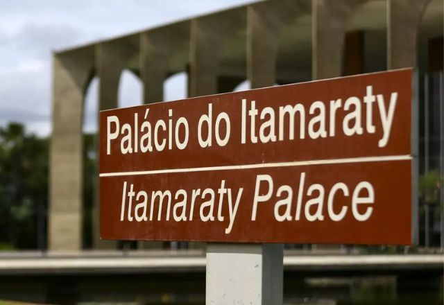 Imagem da noticia Itamaraty condena invasão do Equador a embaixada do México em Quito
